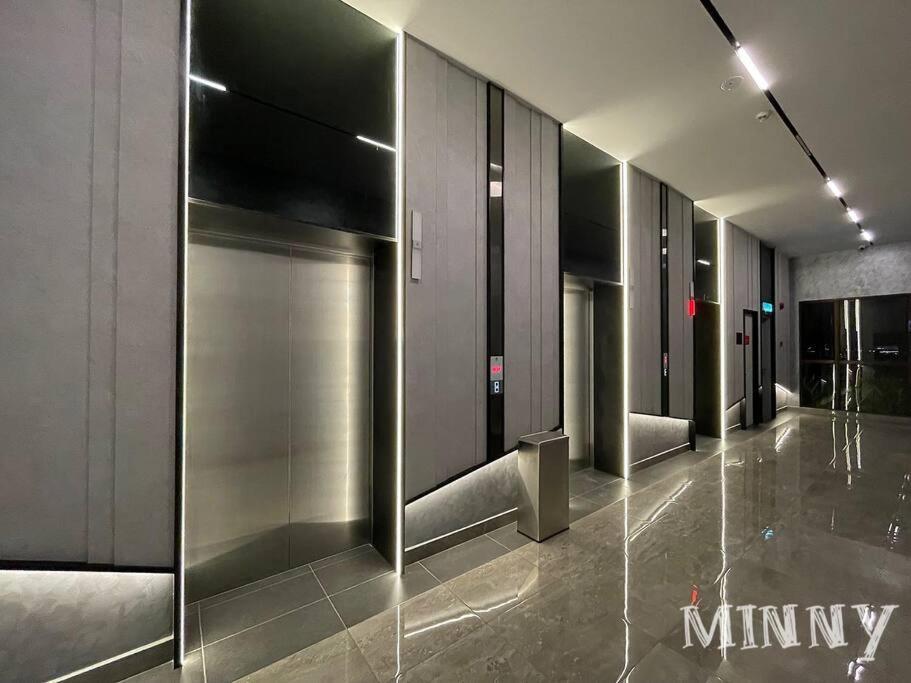 Netizen Walk To Mrt 4-5pax Apartment